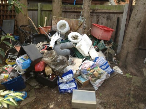 Garage clutter removal process in Penge